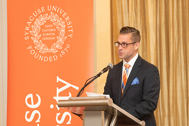 Chris Velardi '95 moderates the Leveraging Your 'Cuse Connections 2018 alumni panel